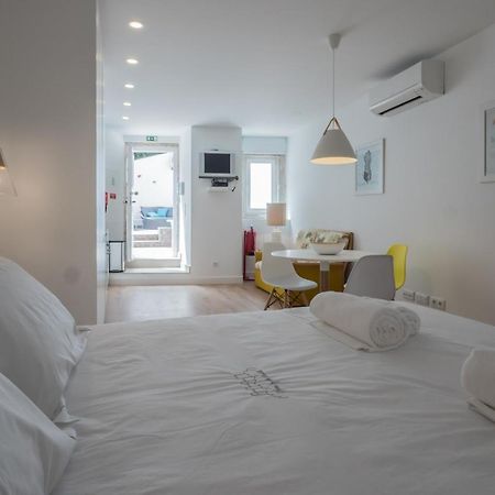 Castle Terrace Exclusive Apartment - Home By The Castle Apartment Lisbon Bagian luar foto
