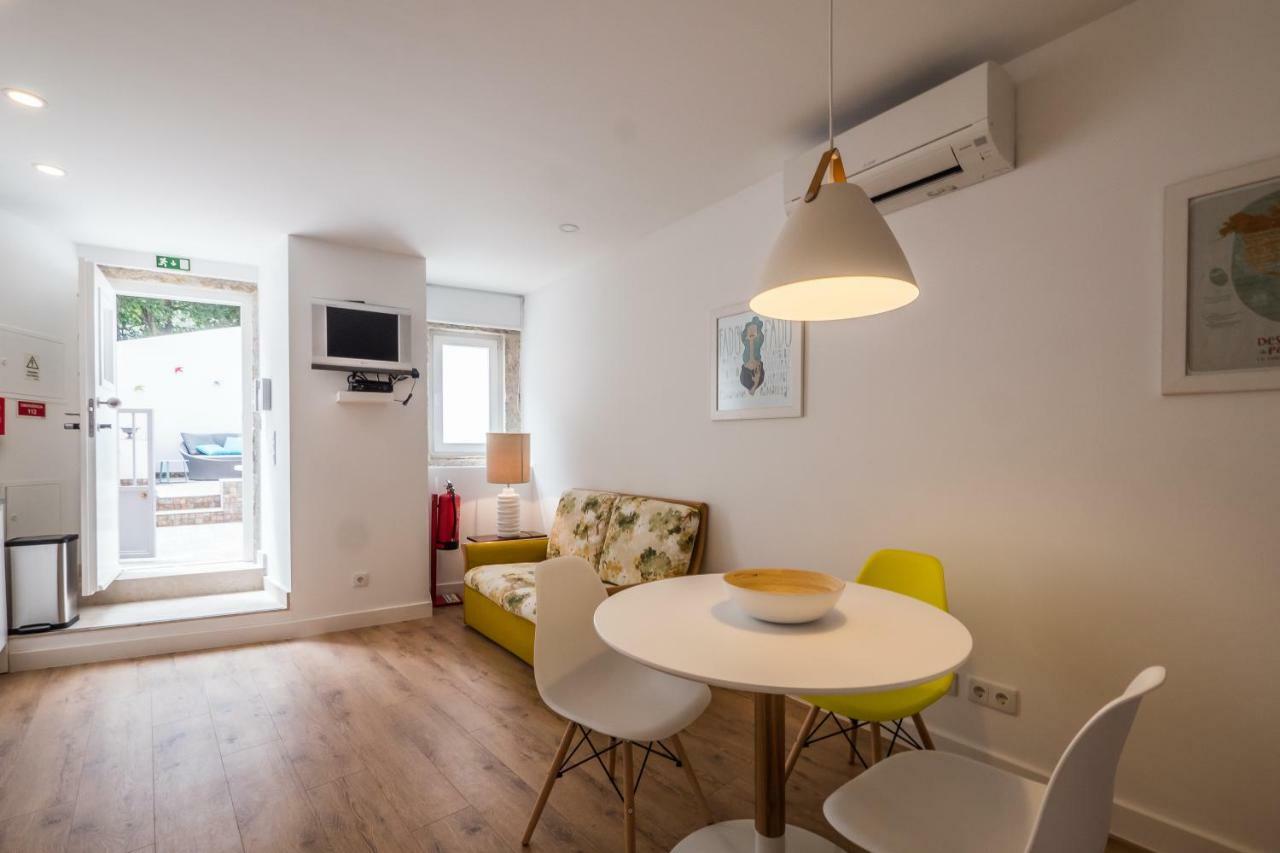 Castle Terrace Exclusive Apartment - Home By The Castle Apartment Lisbon Bagian luar foto