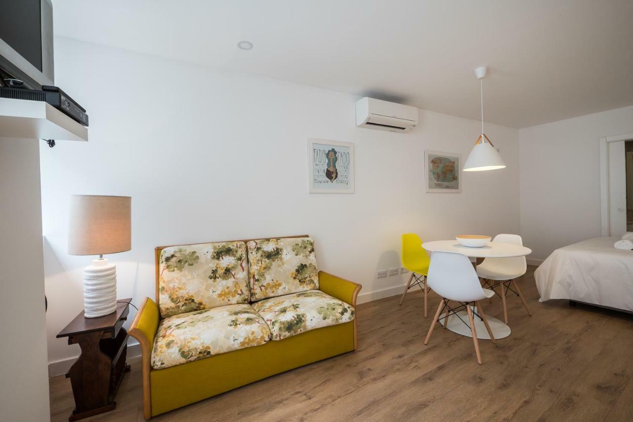 Castle Terrace Exclusive Apartment - Home By The Castle Apartment Lisbon Bagian luar foto